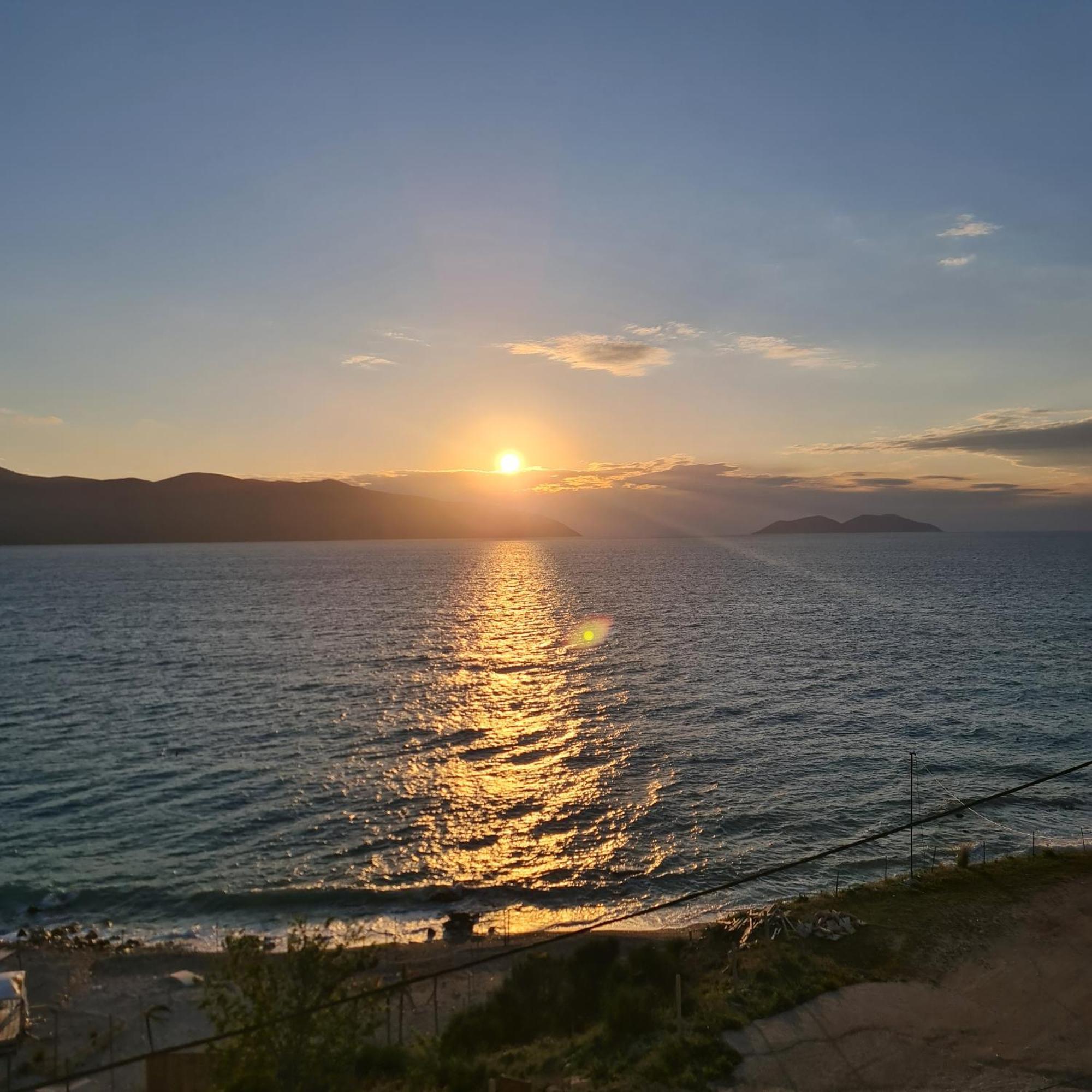 Sunset House Daire Avlonya Dış mekan fotoğraf